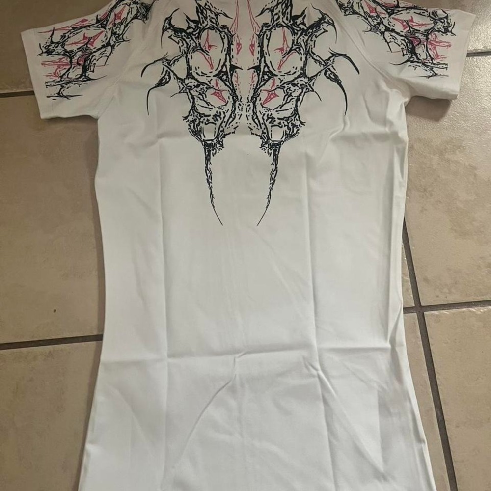 Breathe Divinity white and pink compression shirt - Picture 3 of 3